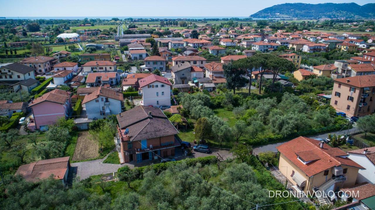 Casa Degli Zii Appartamento Guido Luni Exterior foto