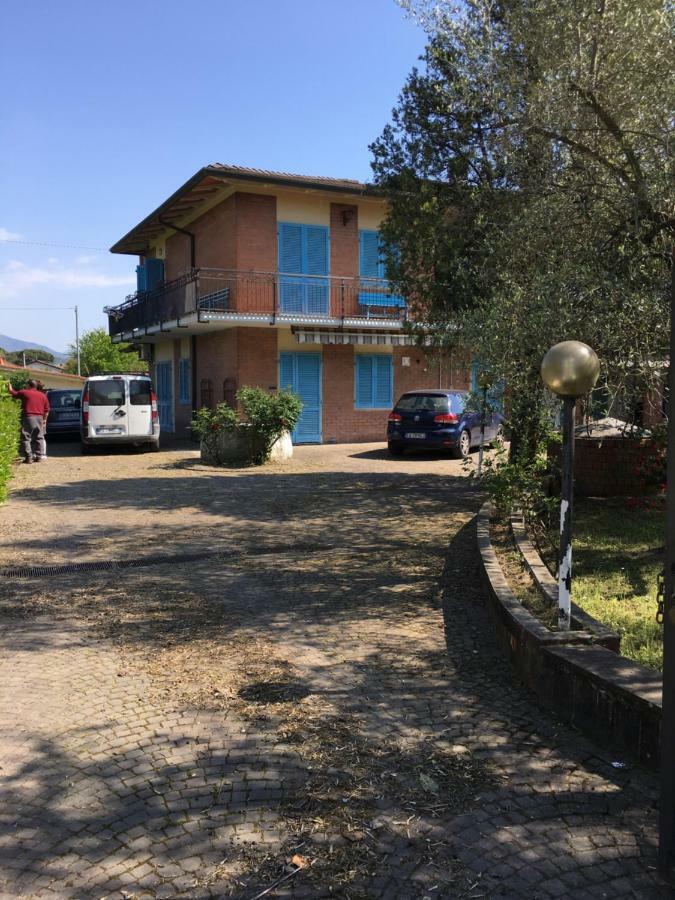 Casa Degli Zii Appartamento Guido Luni Exterior foto
