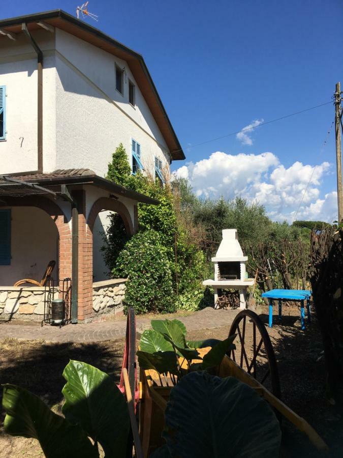 Casa Degli Zii Appartamento Guido Luni Exterior foto